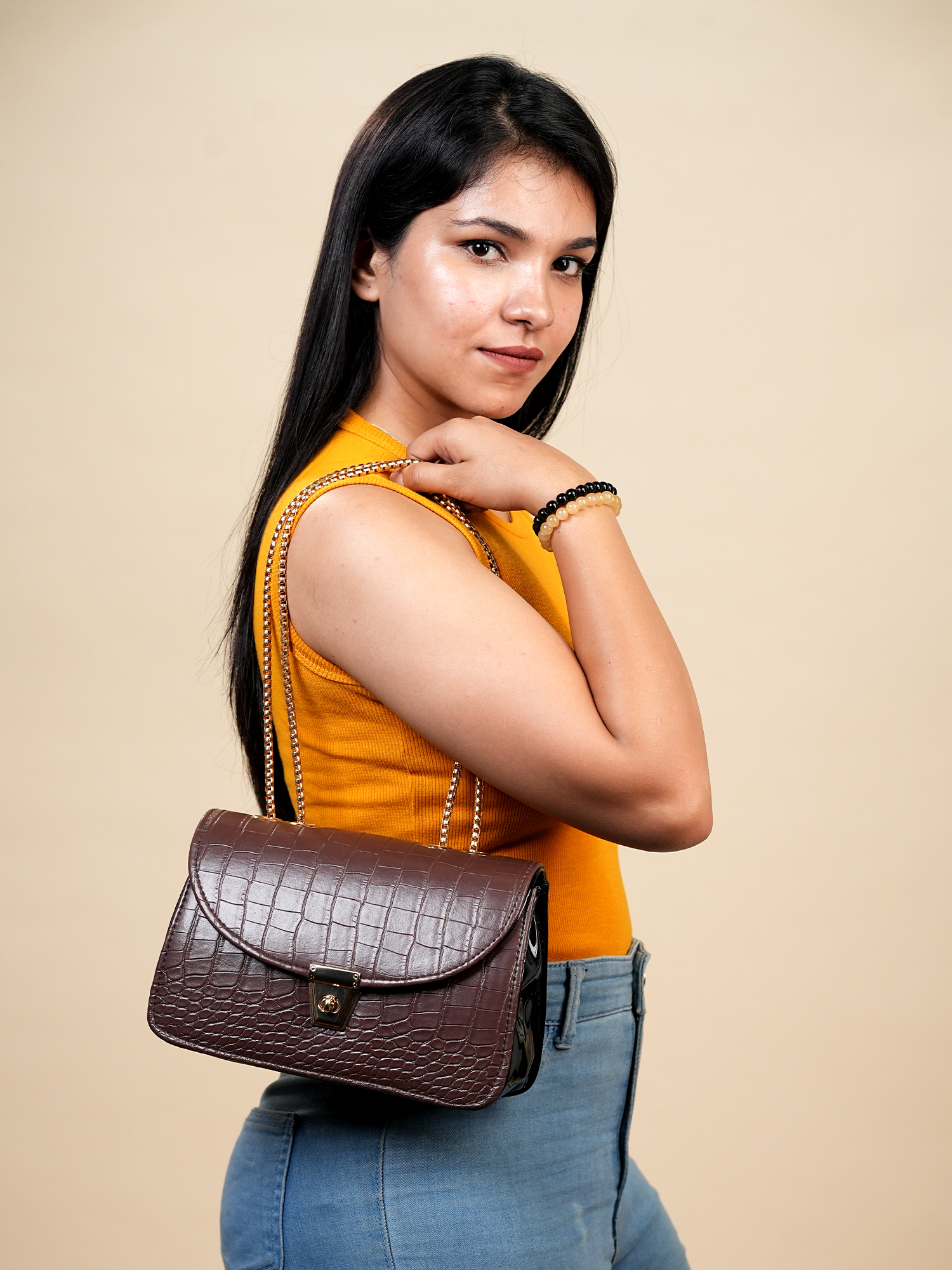 Women's Sling Bag with Gold Chain Strap, Stylish Sling Bag for Women 22 cm x 15 cm (Dark Brown) - Image 7